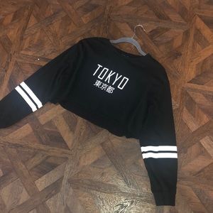 H&M “Tokyo” Crop Top M